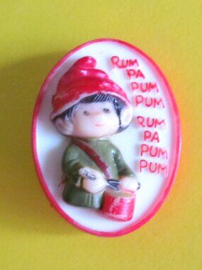 2/$20 Vintage Christmas pin Drummer boy 3D plastic
